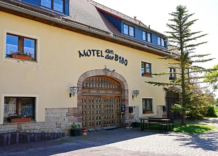 Motel an der B180